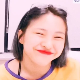 🎀 emoji ⋆  ̥ shin ryujin — @lilhyunjin Telegram sticker 10 of 75