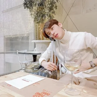 Sticker from Cha eunwoo - @arvnbr