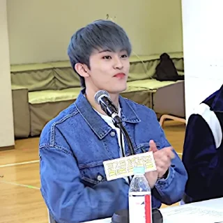 Sticker from ⋆ @kyojuries :: marklee