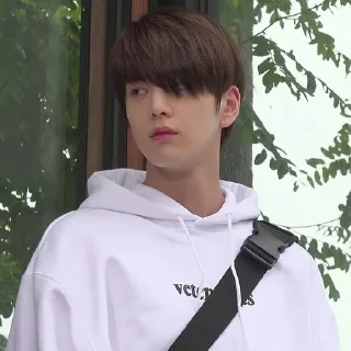 🥐 emoji Kim Younghoon by @TheBoyzSticker Telegram sticker 7 of 70