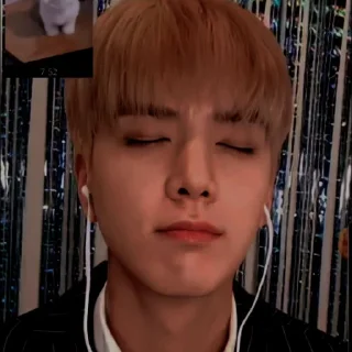 ⚖ emoji Younghoon ⋆ @KOCOKNDASE Telegram sticker 19 of 25