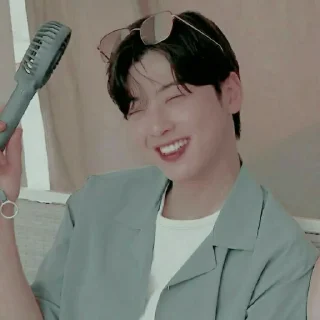 Sticker from eunwoo @WOODZSTCAN