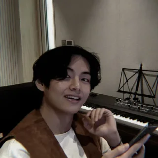 🎲 emoji KIM TAEHYUNG : : @VANTAESEX Telegram sticker 7 of 70