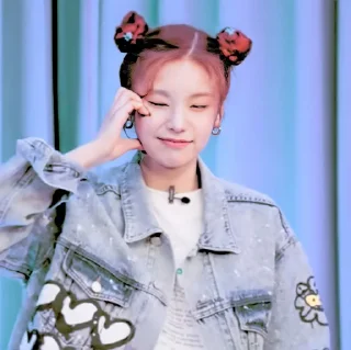 🧃 emoji `𝐘eji • @werebeautiful Telegram sticker 19 of 28
