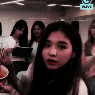 Sticker from nayya as jeon heejin - @y0urnayya