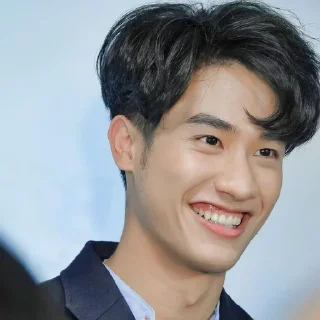🗿 emoji 【Tay Tawan】— 🦅🗞 `s. @KOCOKNDASE Telegram sticker 11 of 50