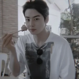 Sticker from eunwoo @APLAEPEIDI
