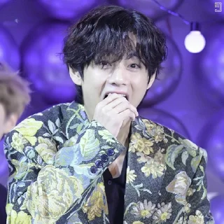 Sticker from @kimtac as taehyung V.3