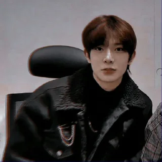 🎱 emoji HEESEUNG [ @PEWUVVU ] Telegram sticker 18 of 30