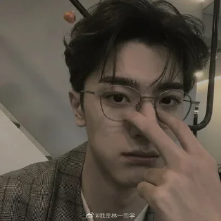 🖤 emoji Lin Yi (林逸) // @elticker Telegram sticker 12 of 15