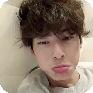 💇 emoji Cha Eunwoo Telegram sticker 12 of 38