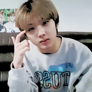 Sticker from 𝐉 Jisung – @stickernct