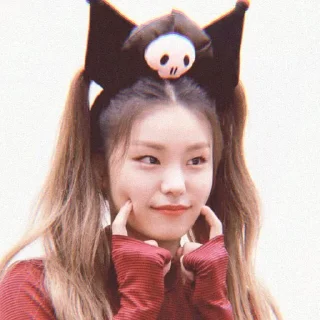 🍬 emoji hwang yeji | @O93INC Telegram sticker 20 of 50