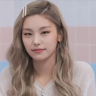 Sticker from yeji @mldyrelnie
