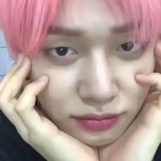🍁 emoji pinkjjun - @gabutku Telegram sticker 23 of 49