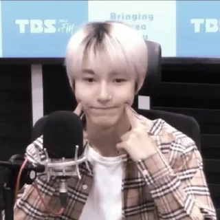 Sticker from jian as renjun | @ZCKYX
