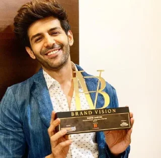 🎭 emoji Kartik Aryan @actor_sticker Telegram sticker 5 of 50