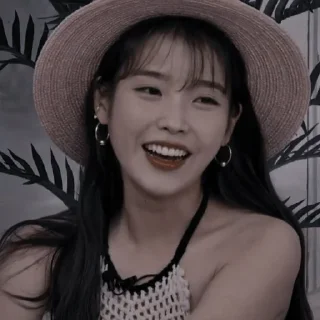 🥨 emoji 🥨 , IU dark by @imanopie00 Telegram sticker 20 of 35