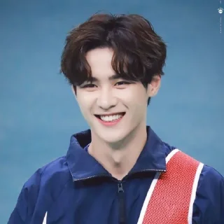 Sticker from Qian Kun @taehycng