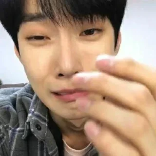 🤡 emoji doyoung reaction；@honeypies Telegram sticker 15 of 40