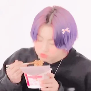Sticker from ☆ jungkook — @jeonvo.cøm