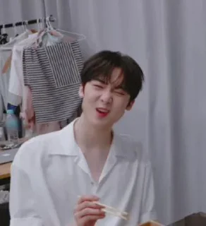 🙂 emoji Doi @Ot6ismine random bgttt Telegram sticker 19 of 55