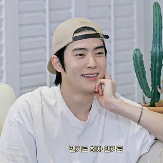 Sticker from 𝗝𝗔𝗘𝗛𝗬𝗨𝗡 ❦ @neoculturesticker