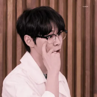 Sticker from @ZCKYX AS DOYOUNG