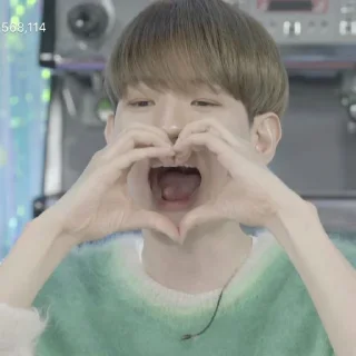 🤍 emoji 〔 Baekhyun ⋆ @KOCOKNDASE 〕 Telegram sticker 17 of 21