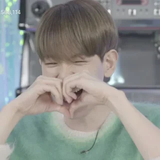 🤍 emoji 〔 Baekhyun ⋆ @KOCOKNDASE 〕 Telegram sticker 18 of 21