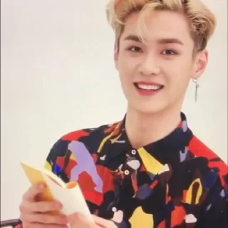 🤙 emoji Qian Kun @taehycng Telegram sticker 21 of 23