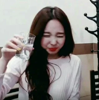 😄 emoji Nayeon twice meme @stikermemeidolkpop Telegram sticker 18 of 24
