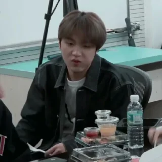 🧻 emoji LEE HAECHAN V2 ⋆ @ARTHEAS Telegram sticker 8 of 100
