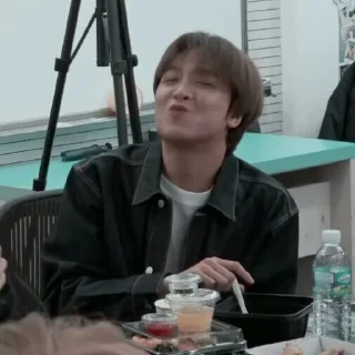 🧻 emoji LEE HAECHAN V2 ⋆ @ARTHEAS Telegram sticker 10 of 100