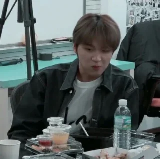 🧻 emoji LEE HAECHAN V2 ⋆ @ARTHEAS Telegram sticker 13 of 100