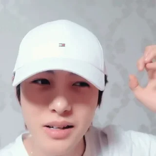 Sticker from huang renjun ⋆ @discneuy