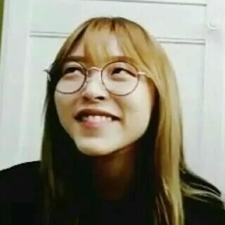 🤍 emoji moonbyul by @lilhyunjin Telegram sticker 1 of 30