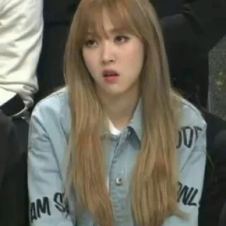 🤍 emoji moonbyul by @lilhyunjin Telegram sticker 13 of 30