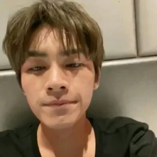 🤞 emoji @abimaanyu as xiaojun Telegram sticker 21 of 75