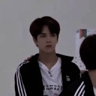 Sticker from 🗞⏧ YOUNGHOON, @HELLCVATORR