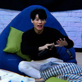 🦇 emoji 【Win Metawin】— 🦅🗞 `s. @KOCOKNDASE Telegram sticker 19 of 42