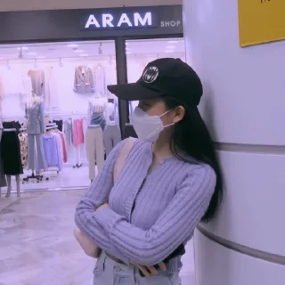 🛹 emoji KIM YERI V.7 @leviosastory Telegram sticker 21 of 44