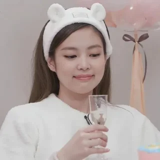 🌷 emoji jennie kim @softybluee Telegram sticker 15 of 38
