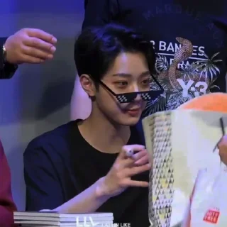 🪁 emoji Guanlin, @geuugeuu Telegram sticker 5 of 70