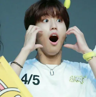 Sticker from HAN by @ONEWOO96