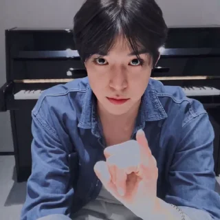 🕸 emoji @ZCKYX AS DOYOUNG [V.2] Telegram sticker 24 of 100