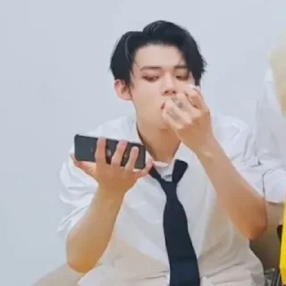 🧀 emoji @choiyeocjun sticker Telegram sticker 22 of 50