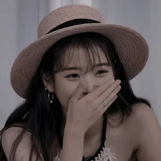 🥨 emoji 🥨 , IU dark by @imanopie00 Telegram sticker 13 of 35