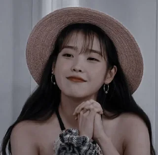🥨 emoji 🥨 , IU dark by @imanopie00 Telegram sticker 12 of 35