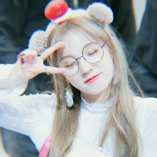 🦄 emoji SONG YUQI 〆 @HELLCVATORR Telegram sticker 12 of 70